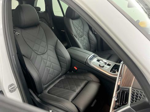 Used 2026 BMW X5 xDrive40i w/ Premium Package AWD/4WD image 32