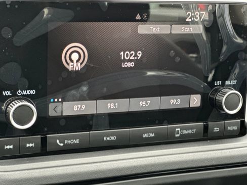 Certified 2025 Honda Accord SE image 17