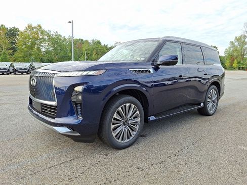 New 2026 INFINITI QX80 Luxe w/ Cargo Package image 2