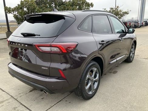 Certified 2023 Ford Escape ST-Line Select w/ Tech Pack #2 image 5