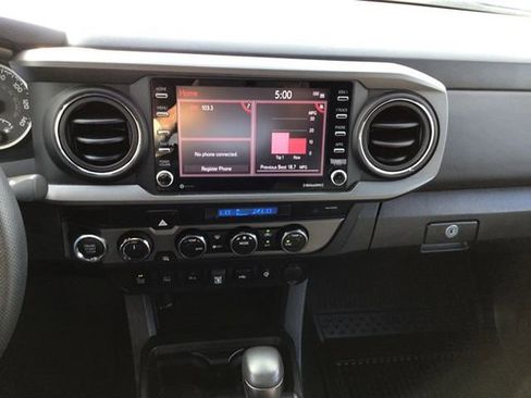 Used 2023 Toyota Tacoma TRD Sport image 33