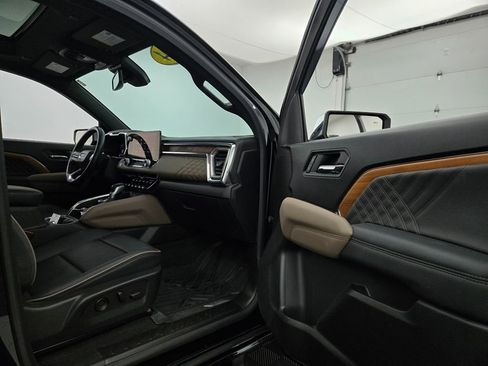 Used 2024 GMC Canyon Denali w/ LPO, Denali Black Edition image 35