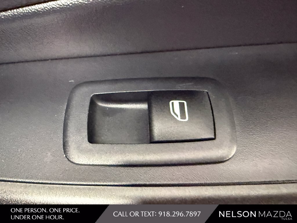 Used 2019 Jeep Cherokee Trailhawk w/ Comfort/Convenience Group AWD/4WD image 43