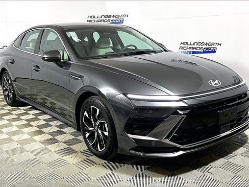 Used 2025 Hyundai Sonata SEL image 3