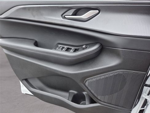 New 2025 Jeep Grand Cherokee L Altitude image 22