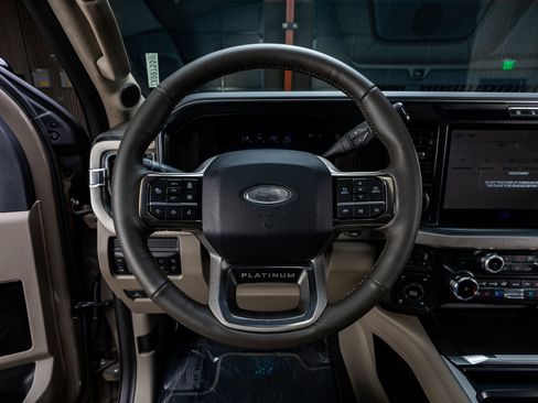 Used 2026 Ford F250 Platinum w/ Platinum Plus Package AWD/4WD image 19
