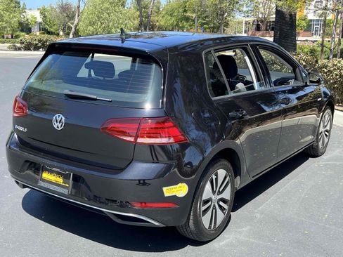 Used 2019 Volkswagen e-Golf SE w/ Driver Assistance Package FWD image 13