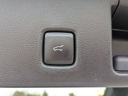 Certified 2023 Ford Escape ST-Line Select w/ Tech Pack #2 image 33