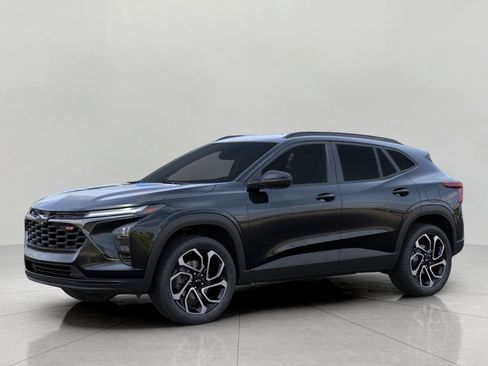 New 2026 Chevrolet Trax RS w/ Driver Confidence Package image 2