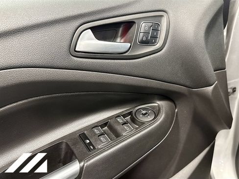 Used 2017 Ford Escape Titanium AWD/4WD image 20