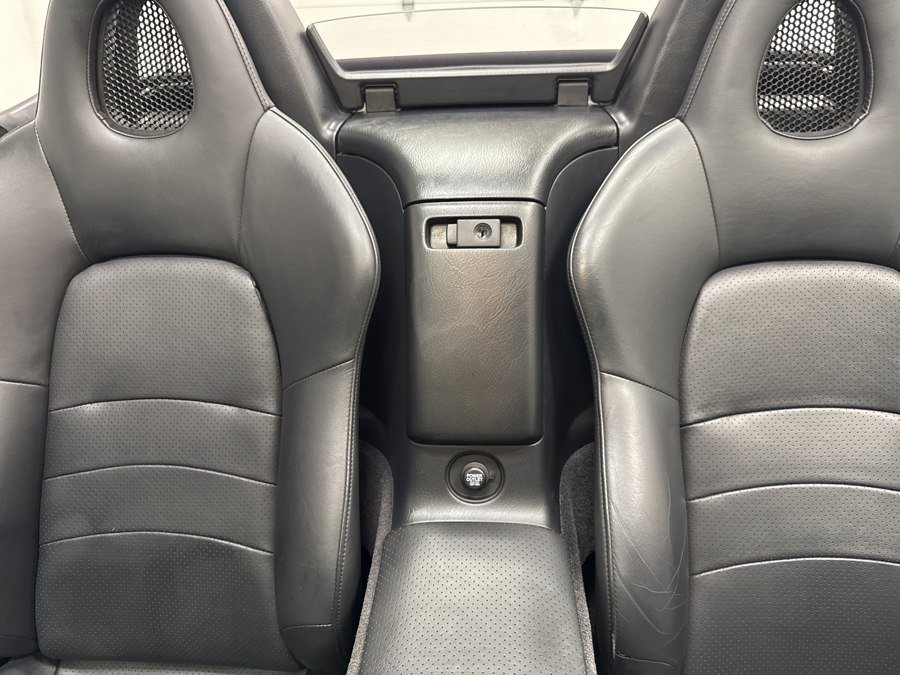 Used 2001 Honda S2000 image 19