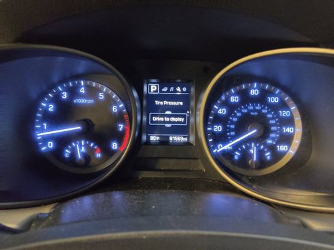 Used 2018 Hyundai Santa Fe Sport FWD image 23