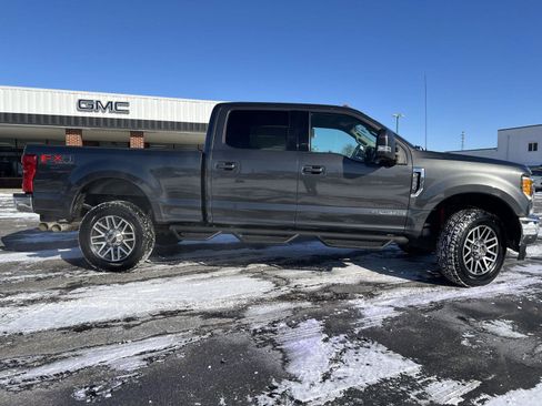 Used 2017 Ford F250 Lariat w/ Tow Technology Bundle image 5