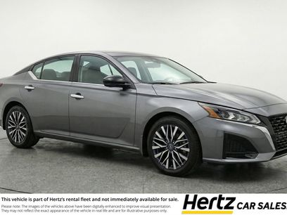 Used 2025 Nissan Altima 2.5 SV
