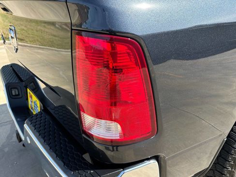 Used 2018 RAM 1500 Lone Star image 26