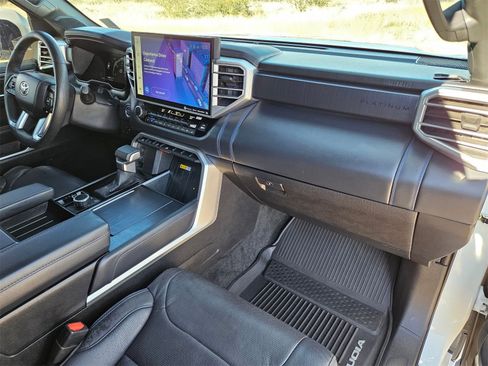 Used 2024 Toyota Sequoia Platinum image 25