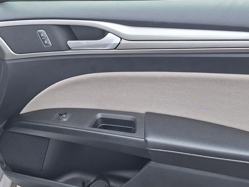 Used 2018 Ford Fusion S image 23