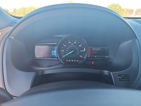 Used 2016 Ford Explorer XLT w/ Equipment Group 202A image 20