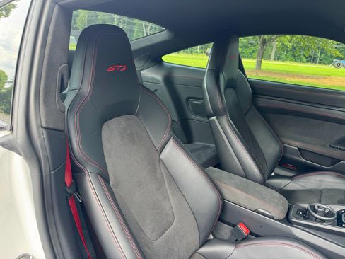 Used 2022 Porsche 911 GT3 RWD image 52