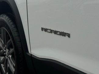 Used 2019 GMC Acadia SLT video 2