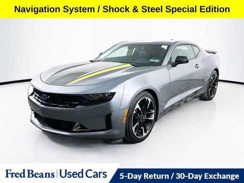 Certified 2021 Chevrolet Camaro LT image 3