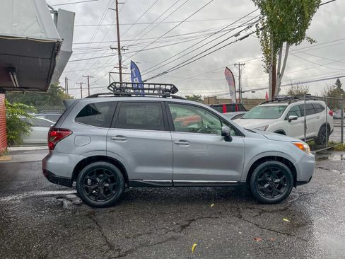 Used 2015 Subaru Forester 2.5i Touring AWD/4WD image 8