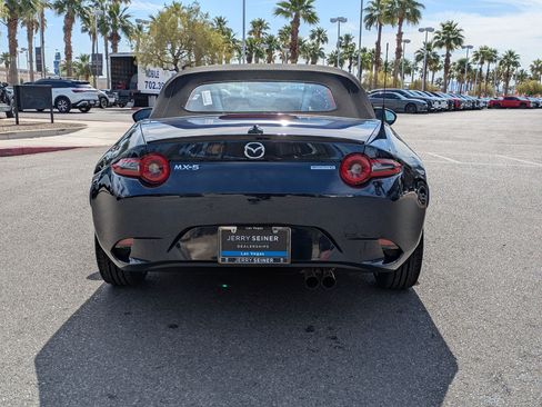 New 2026 MAZDA MX-5 Miata Club w/ Interior Package RWD image 10