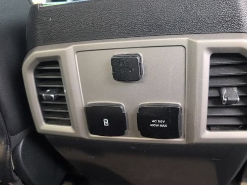 Used 2019 Ford F250 Lariat w/ Lariat Value Package AWD/4WD image 17
