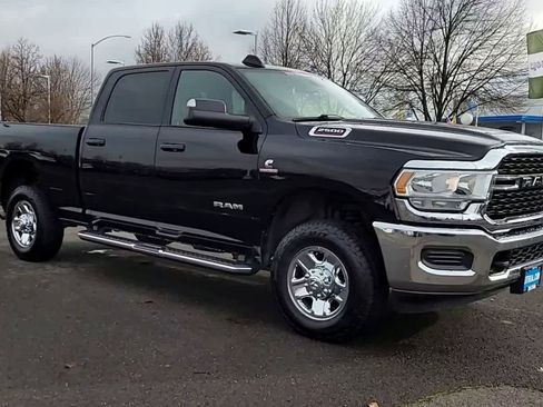 Used 2022 RAM 2500 Big Horn image 2