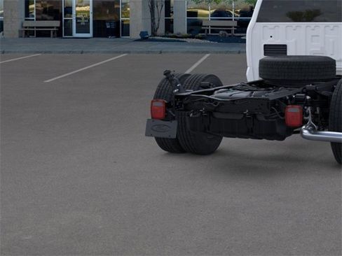 New 2026 Ford F350 XL w/ XL Chrome Package image 21