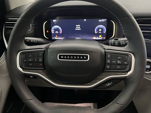 Used 2022 Jeep Wagoneer Series II image 28