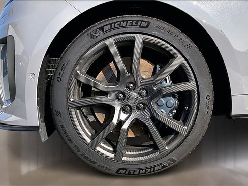 New 2025 Land Rover Range Rover Sport SV Edition Two image 13