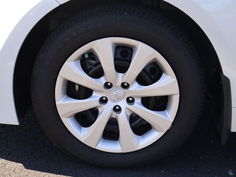 Used 2024 Toyota Corolla LE FWD image 9