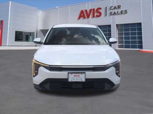 Used 2025 Kia K4 FWD image 2