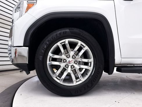 Used 2020 GMC Sierra 1500 SLT w/ SLT Premium Plus Package AWD/4WD image 15