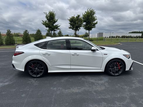 Used 2024 Acura Integra Type S image 10