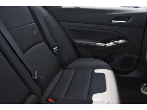 Certified 2025 Nissan Altima 2.5 SR w/ SR Premium Package FWD image 16