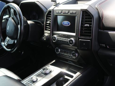 Used 2019 Ford Expedition Max Limited w/ Equipment Group 303A image 5