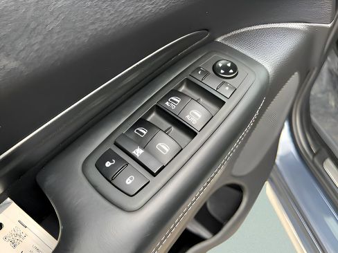 Used 2021 Dodge Durango Citadel w/ Technology Group AWD/4WD image 9