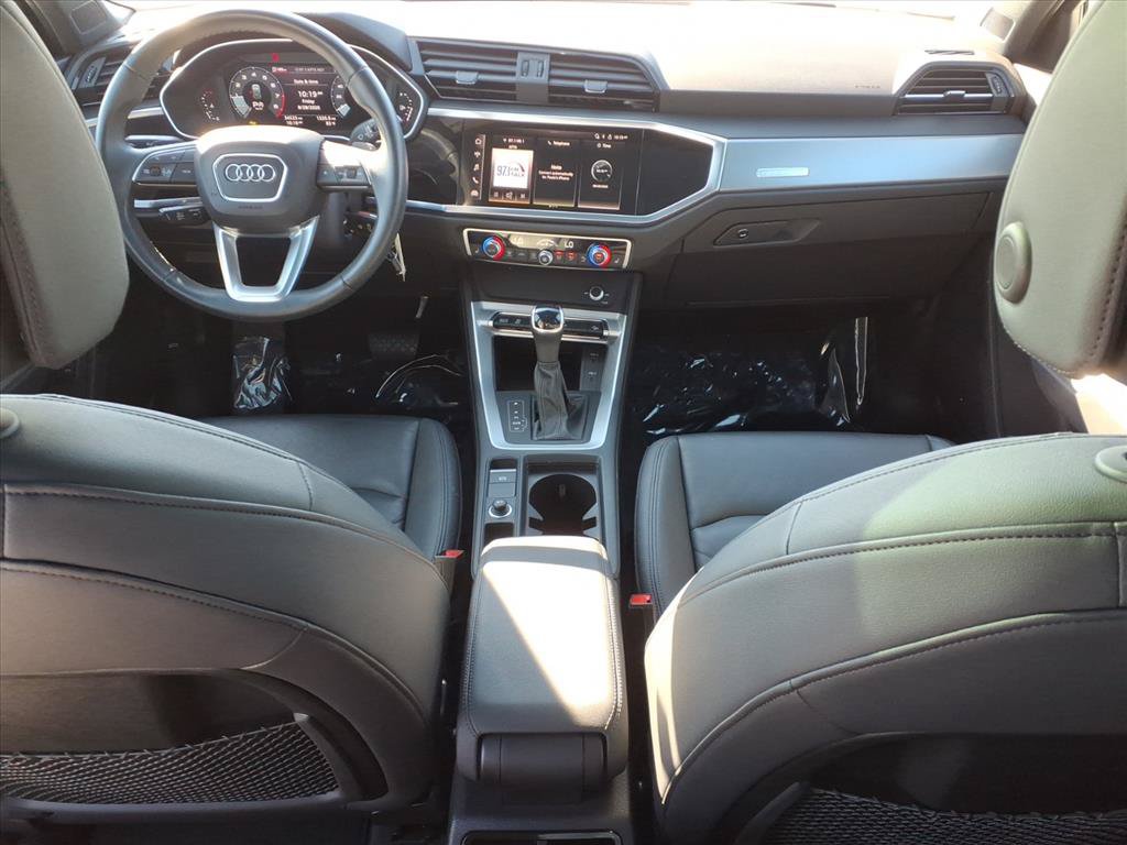 Used 2025 Audi Q3 2.0T Premium AWD/4WD image 9