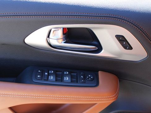 New 2026 Chrysler Pacifica Pinnacle image 10