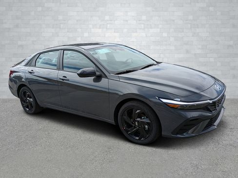 New 2026 Hyundai Elantra Sport image 2