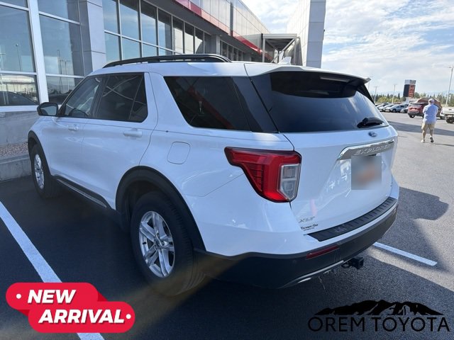 Used 2020 Ford Explorer XLT w/ Equipment Group 202A AWD/4WD image 8