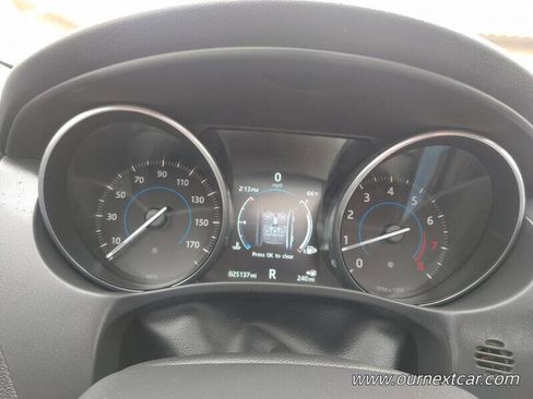 Used 2017 Jaguar XF Premium image 13