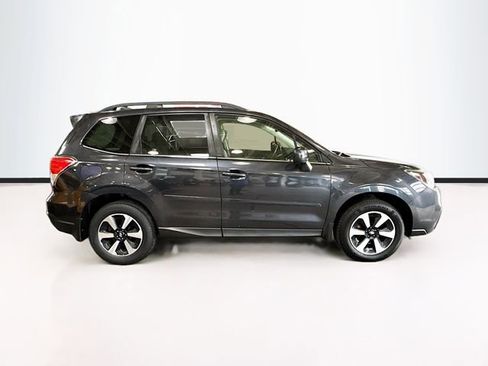 Used 2018 Subaru Forester 2.5i Limited AWD/4WD image 5