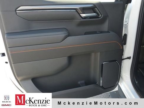 New 2026 GMC Sierra 1500 AT4 w/ AT4 Premium Package AWD/4WD image 23