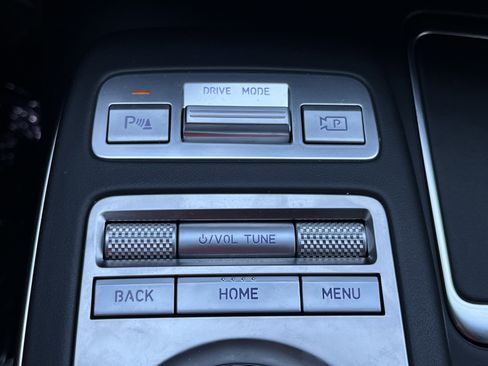 Used 2025 Genesis GV70 3.5T Sport w/ Sport Advanced Package image 7