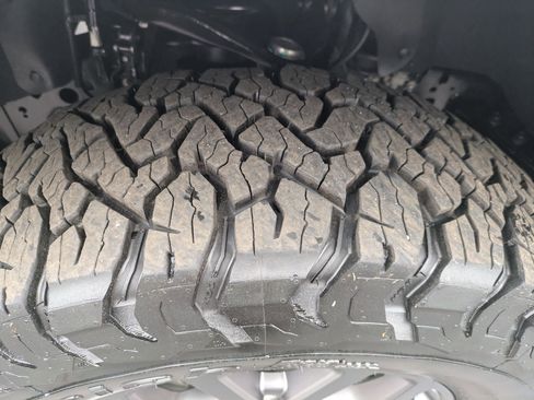 Used 2024 Ford F150 Tremor w/ Equipment Group 402A High image 10