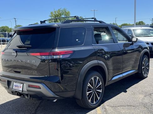 New 2026 Nissan Pathfinder Platinum AWD/4WD image 28