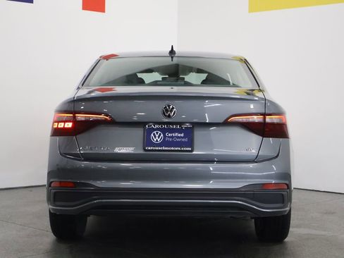 Used 2024 Volkswagen Jetta SE w/ Panoramic Sunroof Package FWD image 11